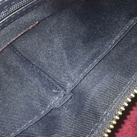 Cute Merona Navy and Red Crossbody! - Picture 6 of 8